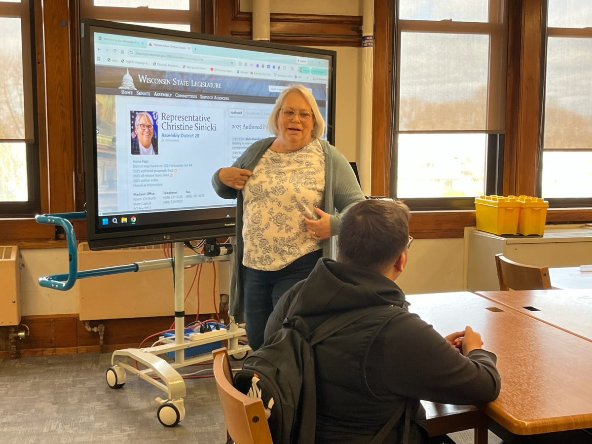 State Rep. Christine Sinicki speaks to students in the Bay View High School library on March 27 about her career in politics and public service.
